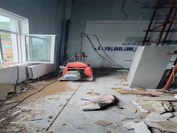 丹凤地基基础下沉墙体裂缝加固注浆顶升施工